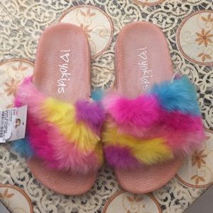 YOKIDS Slides, faux Fur multi, NWT, $40